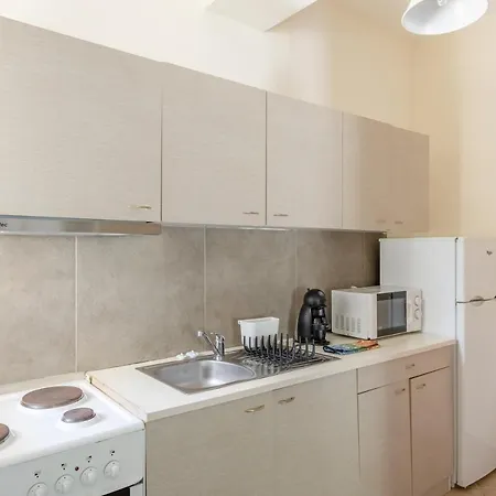 Orion Mani Apartment *