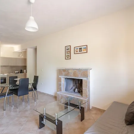 Orion Mani אגיוס ניקולאוס