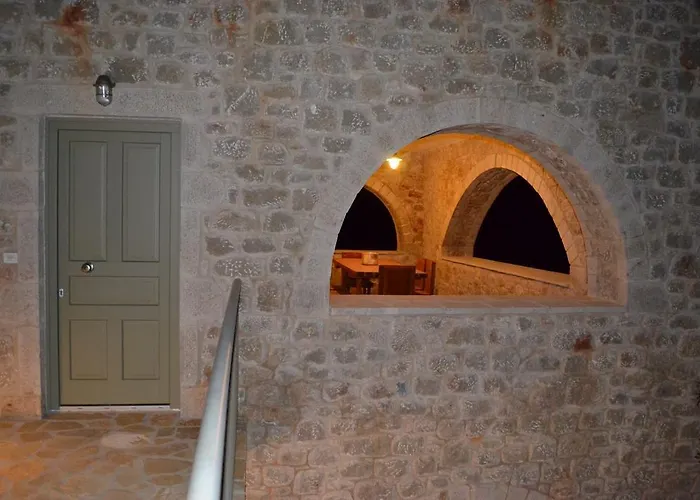 Orion Mani Agios Nikolaos (Mani)