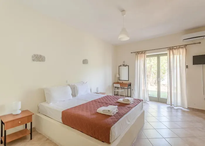 Orion Mani * Agios Nikolaos (Mani)